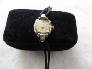 Orvin 17 Jewels Vintage Swiss Made Mechanical Wind Up Ladies Watch