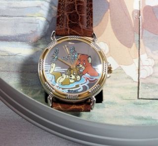 The Fox & The Hound Disney Collector ' s Club Character Watch in the Box 3