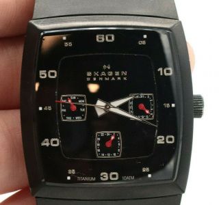 Mens Skagen Denmark Chronograph Titanium Case Wrist Watch 390ltmrb