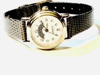 Vintage Watch - It Women 