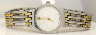 Lovely Ladies Two - Tone Movado Watch With Mother Of Pearl Dial Fine H6