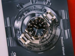 Oris Aquis Date Wrist Watch - Black - Full Kit,  Bracelet,  Ex,