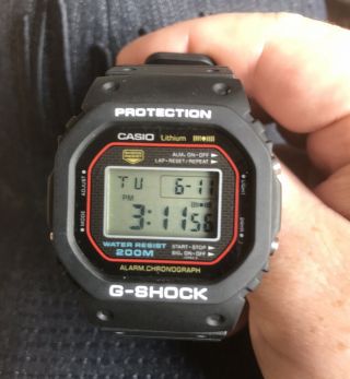 Ultra Rare Vintage Casio Dw - 5000c 240 Lcd Watch 1983 The 1st G - Shock.