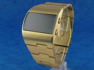Asymmetric Large And Chunky Vintage 70s Style Led Lcd Digital Retro Watch Gold 1