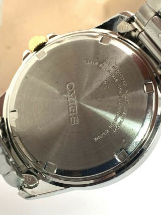 Seiko Men ' s Silver Dial Two Tone Stainless Steel Watch 6N42 - 00J0 BROKEN CRYSTAL 5