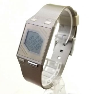 . Rare,  Unique Unisex Digital Watch Casio 2090 Fs - 00.  Mirror Fase.