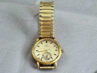 Vintage 1944 Solid 18k Gold Omega Mens 17 Jewel Wristwatch Runs Fine 4