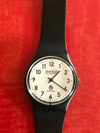 VINTAGE 1983 SWATCH WATCH IN PACKAGE WITH PAPERS BLACK BAND WHITE DIAL 4
