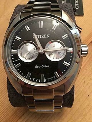 Citizen Eco - Drive Mens Silver Bracelet Day Date Watch Box & 5