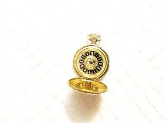 Vintage Majestime One Jewel Swiss Pocket Watch Gold Tone Roman Numerals Wind Up