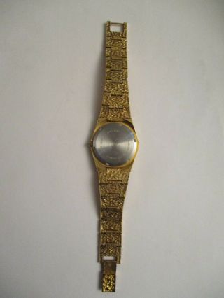 Vintage Mens Women ' s Gruen Quartz Gold Nugget Style Watch 8