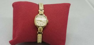 Rare Vintage Tissot Ladies Square 17 Jewels 10k Gold Filled Gf Running