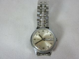 Vintage Timex Mens Watch Day Date 16850 2772