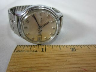 Vintage Timex Mens Watch Day Date 16850 2772 4