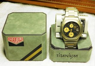 TAG Heuer 225.  206 Titanium & 18K Gold Quartz Chronograph Complete Box & Papers 2