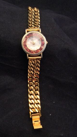 Vintage LA Express Ladies Watch With Beveled Crystal And Gold Chain Band 3