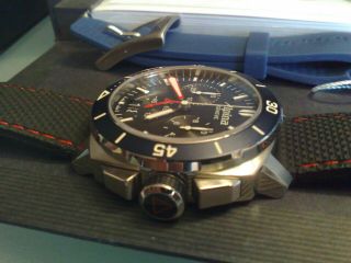 ALPINA Navy Seastrong Diver 300 Chronograph Watch 3