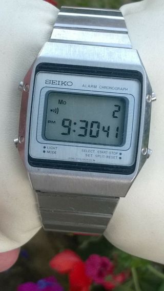 Seiko Mens Vintage Lcd Digital Alarm Chronograph Watch A914 - 5a39