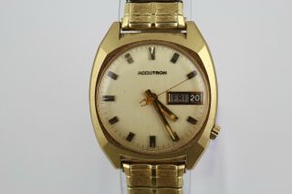 Vintage Bulova Accutron Wrist Watch 14k Gold Filled Case With Date N0 (repair