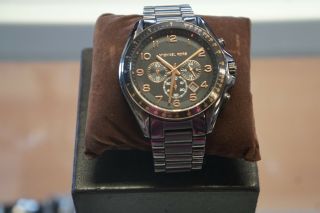 Michael Kors Chronograph Mk8255 Wrist Watch For Men And Unisex