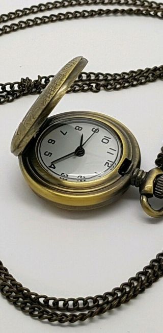 Ladies Vintage Pendent Pocket Watch Gold Plated with Chain Battery (P) 3