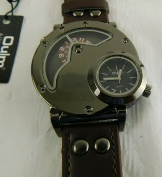 Oulm Luxury Men ' s Military Sport Qrtz Wristwatch Leatherette Band Dual Movement 2