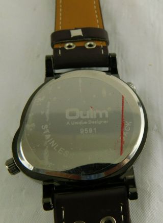 Oulm Luxury Men ' s Military Sport Qrtz Wristwatch Leatherette Band Dual Movement 5