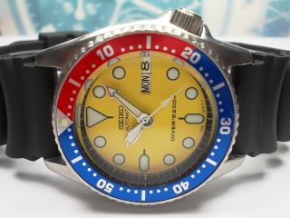 Seiko Day/date Divers 200m Midsize Watch 7s26 - 0030,  Yellow/pepsi (sn 072333)