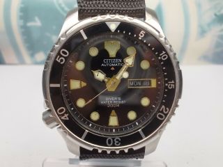 CITIZEN PROMASTER 200M DIVERS DAY/DATE AUTOMATIC MEN ' S WATCH (SN 020735) 2