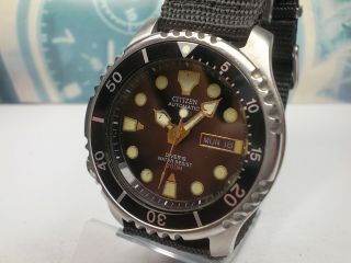 CITIZEN PROMASTER 200M DIVERS DAY/DATE AUTOMATIC MEN ' S WATCH (SN 020735) 3