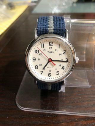 Timex Weekender Mens T2n654 Silver Tone Blue Strap Watch 36