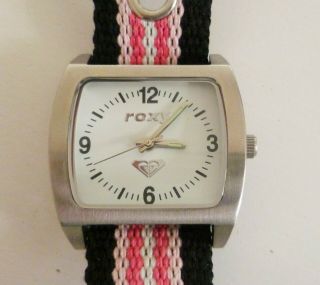 Roxy Watch With Fabric Strap - Quiksilver? Battery