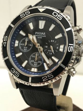 Pulsar Gents Chronograph Watch With Black Leather Strap - Cond