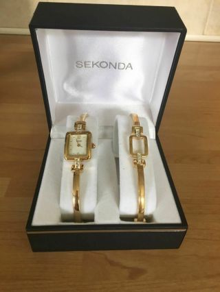 Sekonda Sekonda Ladies 4950g White Stone Gift Set Watch & Bracelet