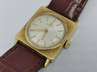Vintage OMEGA 14K Solid Gold Square - Hand Winding - 23mm - Unisex Watch 2