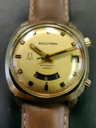 Vintage Accutron Bulova Astronaut Mark Ii Gmt Solid 14k Gold Watch M9 Rare 1969