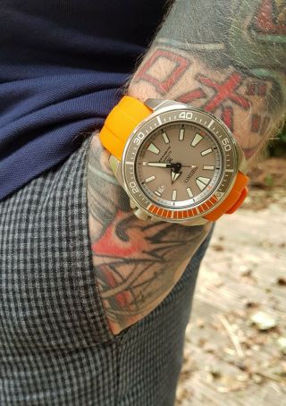 Seiko Prospex Divers limited edition Samurai Dawn Grey SRPD03K1 mechanical watch 3
