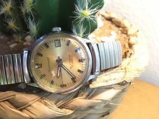 Vantage Vintage Men’s Swiss Watch,  Cream Dial With Black,  25 Jewels