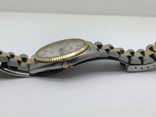 Vintage SEIKO 5Y23 - 8A69 Two - Tone Fluted Bezel Men ' s Quartz Watch - battery 4