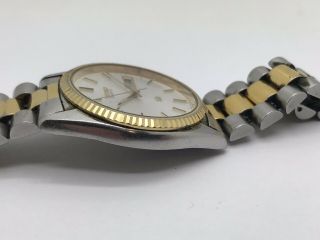 Vintage SEIKO 5Y23 - 8A69 Two - Tone Fluted Bezel Men ' s Quartz Watch - battery 5