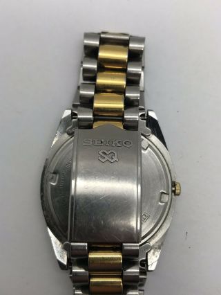 Vintage SEIKO 5Y23 - 8A69 Two - Tone Fluted Bezel Men ' s Quartz Watch - battery 7