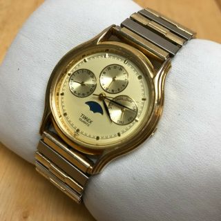 Vintage Timex Mens Gold Tone Moon Phase Quartz Watch Hours Day Date Battery