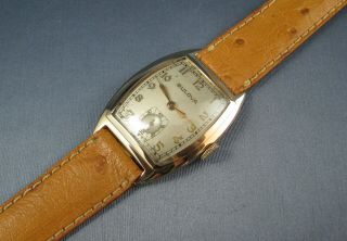Vintage Bulova Rare Solid 14k Gold Hand Wind Mens Watch 10bc 17j 1947