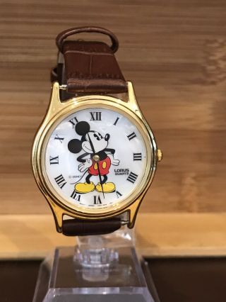 Vintage Lorus V500 - 7a30 Quartz Mickey Mouse Watch.  Mop.  Battery.  Band