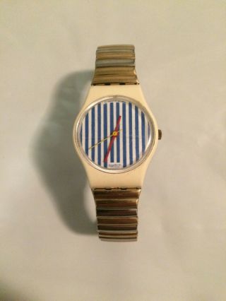 Vintage White And Blue Swatch 1987 " Newport " Women 