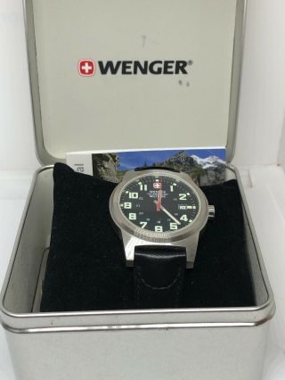 WENGER 7290X Men ' s Leather Analog Dial Quartz Watch Morning Use Au3 4
