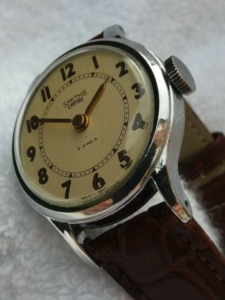 vintage Smiths Empire 5 jewel Made In Great Britain Watch. 4