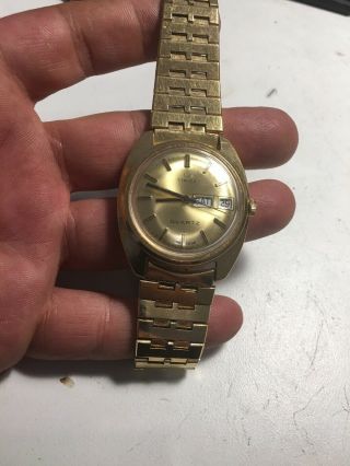 Vintage Timex Day Date Quartz Men’s Watch With Timex Stanles Watch Band