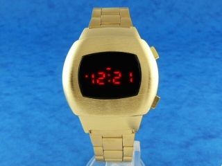 GOLD 1970s Vintage Style LED LCD DIGITAL Rare Retro Mens Watch 12 & 24 hour p3 3