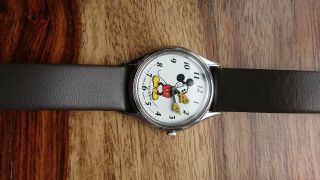 Lorus By Seiko Mickey Mouse Disney V515 - 6000 Domed Glass Limited Edition Rare Uk
